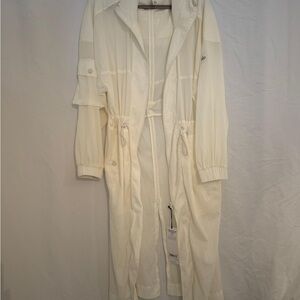 ALO Yoga Cream Hooded Jacket